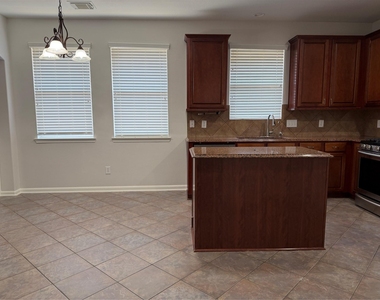 15226 Olmstead Park Drive - Photo Thumbnail 4