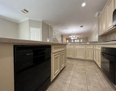 1323 Oneil Street - Photo Thumbnail 9