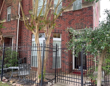1323 Oneil Street - Photo Thumbnail 1