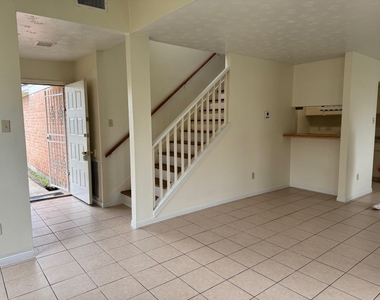 8339 E Ridge Drive - Photo Thumbnail 4