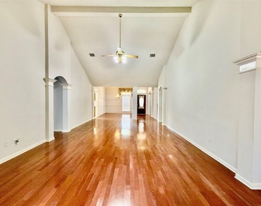 21306 Walden Grove Lane - Photo Thumbnail 10
