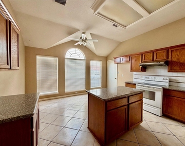 21306 Walden Grove Lane - Photo Thumbnail 11