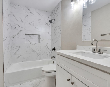 3206 Keywood Lane - Photo Thumbnail 20