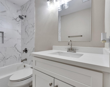 3206 Keywood Lane - Photo Thumbnail 21