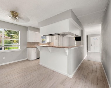 12923 Advance Drive - Photo Thumbnail 30