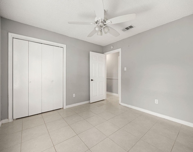 12923 Advance Drive - Photo Thumbnail 15