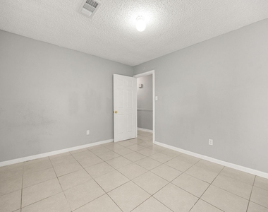 12923 Advance Drive - Photo Thumbnail 20
