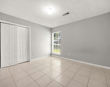 12923 Advance Drive - Photo Thumbnail 21