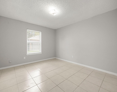 12923 Advance Drive - Photo Thumbnail 18