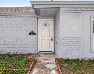 12923 Advance Drive - Photo Thumbnail 10