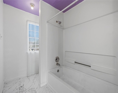 9219 Belle Glen Drive - Photo Thumbnail 22