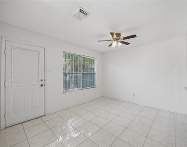 9219 Belle Glen Drive - Photo Thumbnail 9