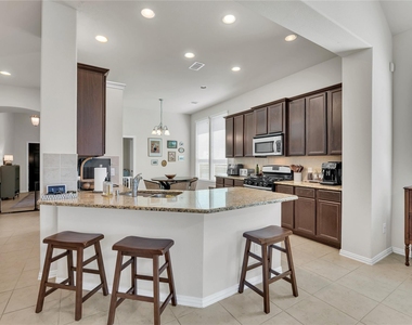 605 Chesterfield Lane - Photo Thumbnail 15