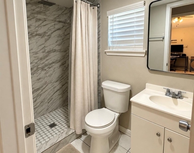 1013 Bennington Street - Photo Thumbnail 6