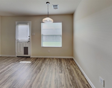 10119 Berrypatch Lane - Photo Thumbnail 24