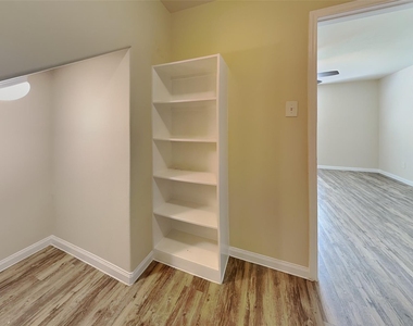 10119 Berrypatch Lane - Photo Thumbnail 11