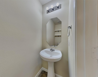 10119 Berrypatch Lane - Photo Thumbnail 20