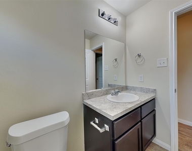 10119 Berrypatch Lane - Photo Thumbnail 18