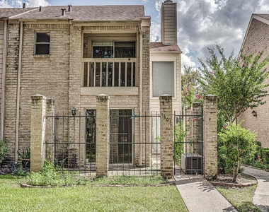 800 Country Place Drive - Photo Thumbnail 31