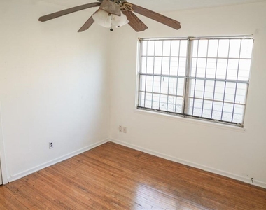 4810 Scenic Drive - Photo Thumbnail 6