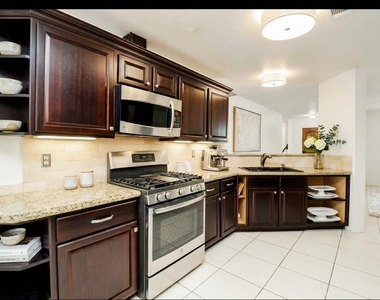 2902 Silent Drive - Photo Thumbnail 2