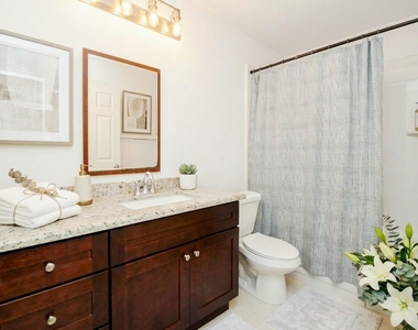2902 Silent Drive - Photo Thumbnail 8