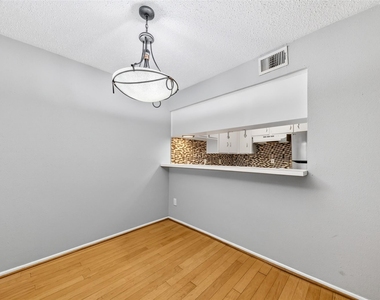 7714 Renwick Drive - Photo Thumbnail 8