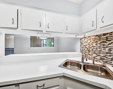 7714 Renwick Drive - Photo Thumbnail 14