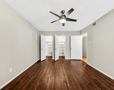 7714 Renwick Drive - Photo Thumbnail 21