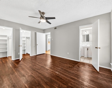 7714 Renwick Drive - Photo Thumbnail 22
