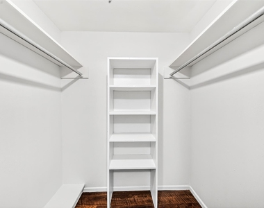 7714 Renwick Drive - Photo Thumbnail 19
