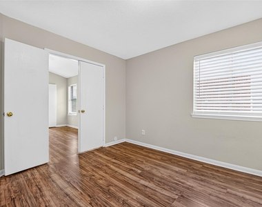 422 Brushy Glen Drive - Photo Thumbnail 31