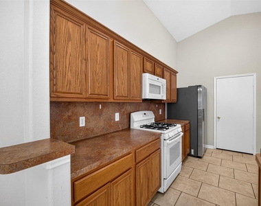 422 Brushy Glen Drive - Photo Thumbnail 21