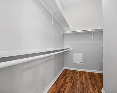 422 Brushy Glen Drive - Photo Thumbnail 39