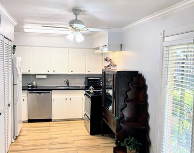 3928 W Alabama Street - Photo Thumbnail 5