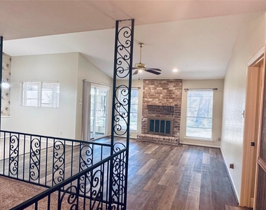 3906 Almington Lane - Photo Thumbnail 4