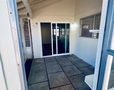 3906 Almington Lane - Photo Thumbnail 15