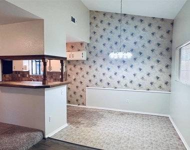 3906 Almington Lane - Photo Thumbnail 8