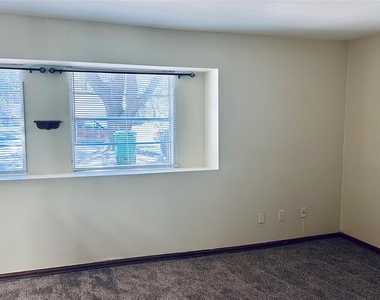 3906 Almington Lane - Photo Thumbnail 10