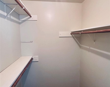 3906 Almington Lane - Photo Thumbnail 11