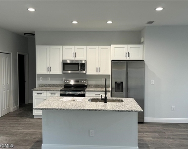 13363 Drysdale Avenue - Photo Thumbnail 5