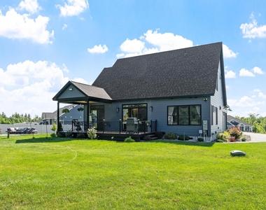 467 Blane - Photo Thumbnail 36