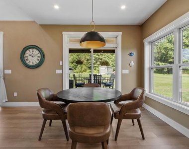 467 Blane - Photo Thumbnail 9