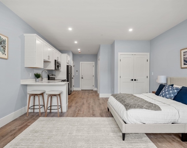 238 Lafayette - Photo Thumbnail 14
