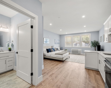 238 Lafayette - Photo Thumbnail 2