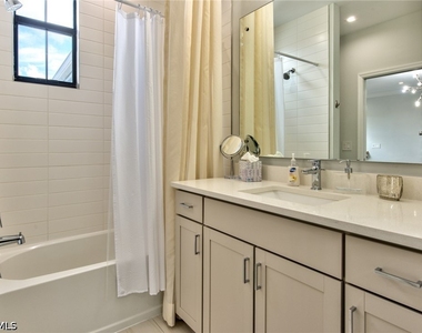 7384 Rockefeller Drive - Photo Thumbnail 18