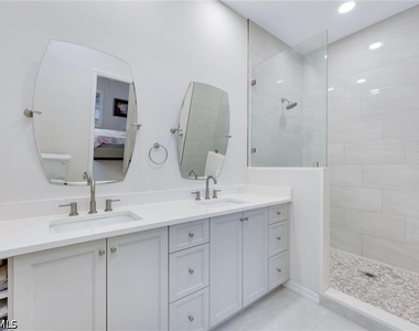 6914 Satinleaf Road N - Photo Thumbnail 21