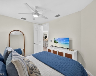 14939 Edgewater Circle - Photo Thumbnail 23