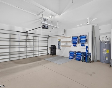 14939 Edgewater Circle - Photo Thumbnail 28