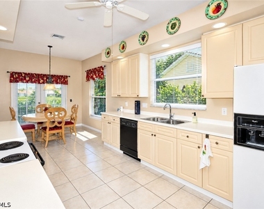 6820 Lone Oak Boulevard - Photo Thumbnail 3